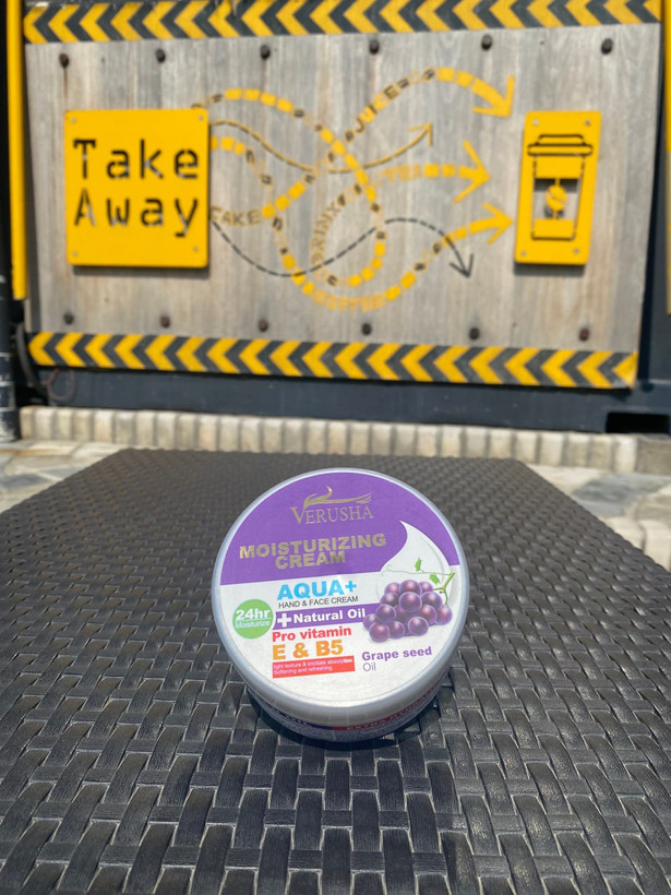 کرم آبرسان انگور وروشا اصل | هلسی بیوتی