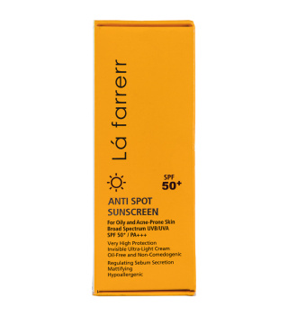 ضد آفتاب اصل لافارر SPF50 بی‌رنگ و ضد لک، مناسب پوست چرب و آکنه‌دار، با محافظت بالا در برابر اشعه UV