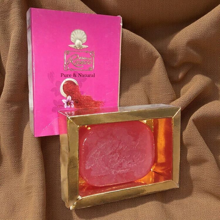 صابون زعفران اصل با خاصیت روشنکننده طبیعی، مناسب برای پوست صورت و بدن، تولید شده از زعفران خالص و با کیفیت